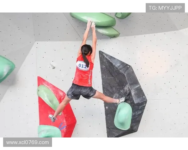 北京攀岩队在世界攀岩锦标赛中以77分稳居积分榜首位