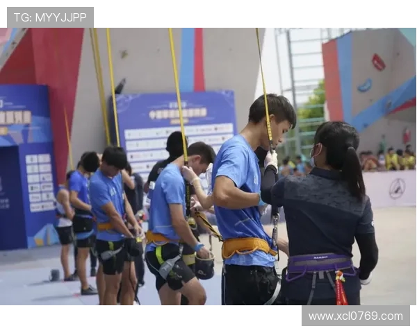 南京攀岩队状态分析:聚焦训练成果与未来发展方向 南京攀岩队状态分析:聚焦训练成果与未来发展方向