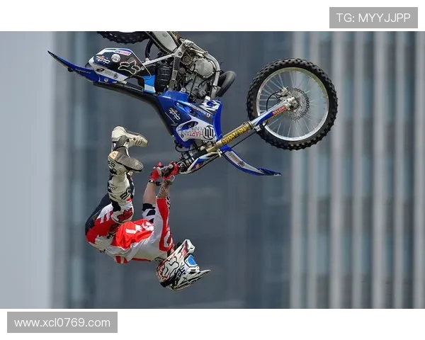 深圳极限运动队心理素质探讨：挑战自我与团队协作的心路历程