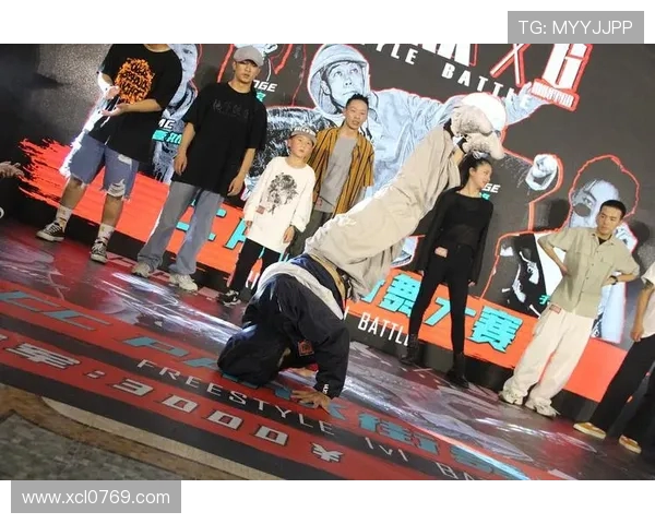 深圳街舞团队协作实力大比拼创新高引领全国街舞潮流新风尚