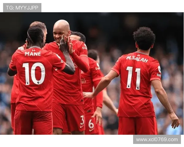 曼城迎战女王湖北下载全力争胜精彩对决引发球迷热议