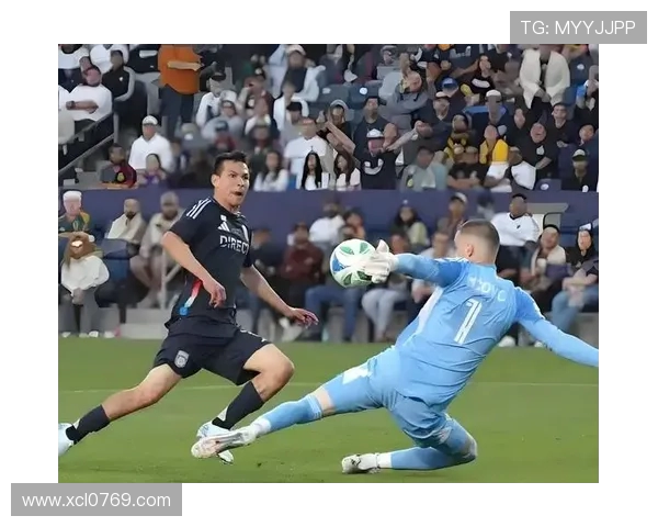 温哥华白帽队对阵洛杉矶球队的精彩对决分析与赛前展望