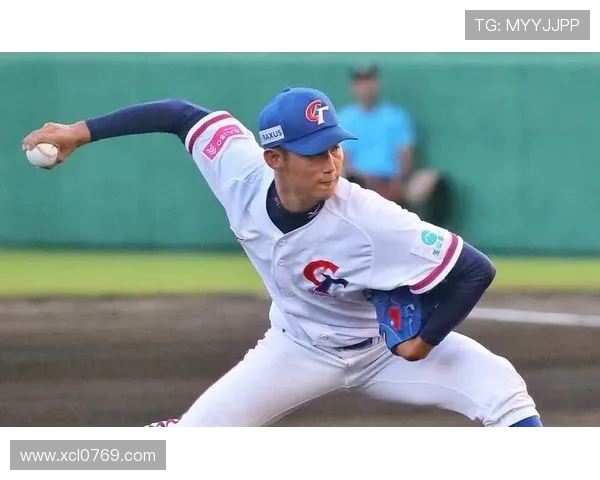 美国U18青年队迎战巴拿马队争夺国际比赛荣誉与发展机会