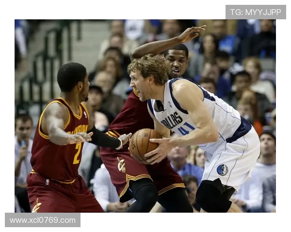 骑士与小牛的精彩对决劈扣瞬间点燃比赛激情