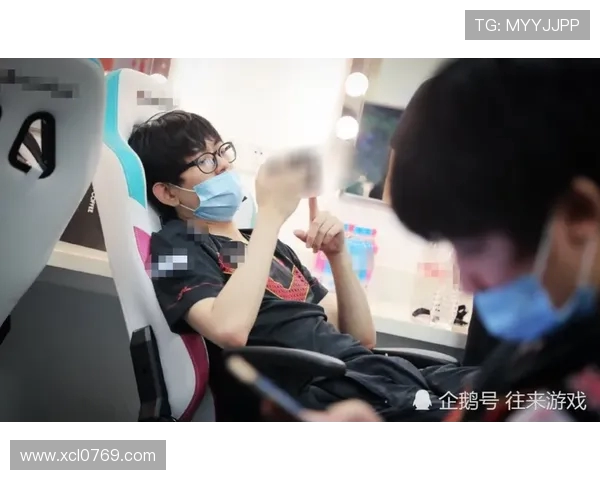 世界大师赛分析FPX展现战术灵活性与团队协作的完美结合 世界大师赛分析FPX展现战术灵活性与团队协作的完美结合