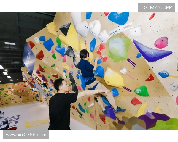 南京攀岩队的精神探索与成长之路攀岩巨献